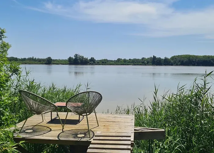 Bed and Breakfast Lariviere Asques